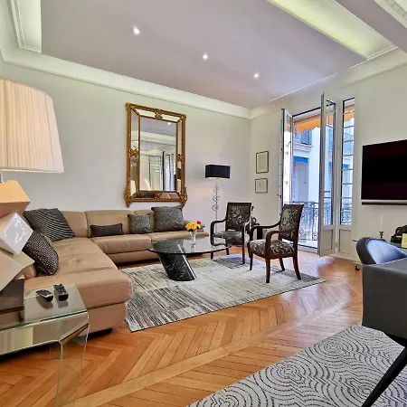 Διαμέρισμα Luxury Baquis *