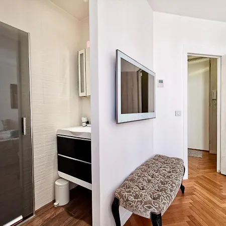 Luxury Baquis Διαμέρισμα *